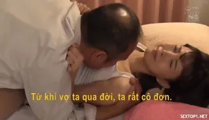 ông bố bị nhỏ bạn thân của con gái quyến rũ