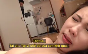 Nhờ chị gái dạy hôn